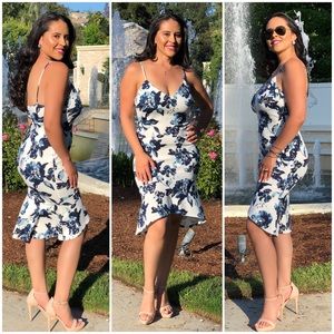 NWT Flower Mermaid Midi Dress (Ivory/Teal)     A3